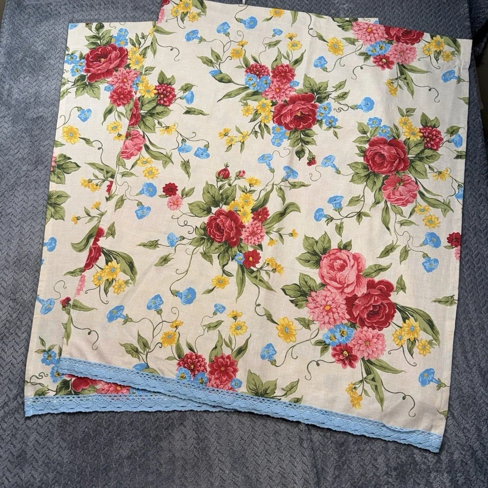 The Pioneer Woman Sweet Rose Curtains 30x36 2 piece set Discontinued Cottagecore
